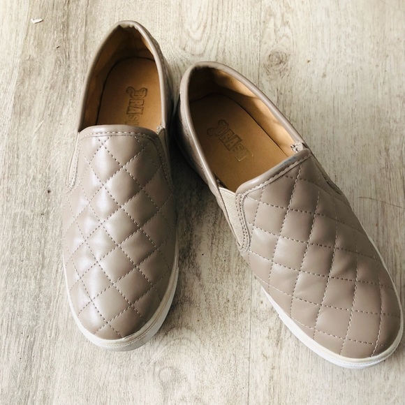 BRASH WOMENS SLIP ON SHOES SIZE 6.5 - Picture 3 of 8